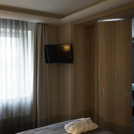 Отель Amrita 4*